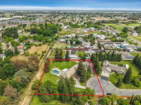 12963 Springtime Ln, Galt, CA 95632