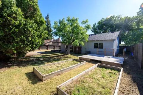 Exterior - 4101 Blue Bird Dr, Modesto, CA 95356 photo 11 of 16