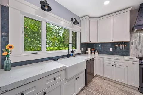 Kitchen - 8650 E Highway 12, Lodi, CA 95240 photo 4 of 5