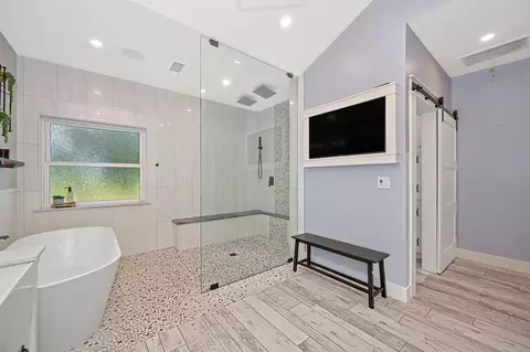 Bath - 8650 E Highway 12, Lodi, CA 95240 photo 3 of 6