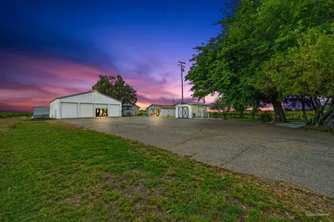 Exterior - 8650 E Highway 12, Lodi, CA 95240 photo 8 of 8