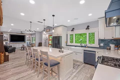 Kitchen - 8650 E Highway 12, Lodi, CA 95240 photo 5 of 5