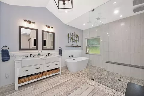 Bath - 8650 E Highway 12, Lodi, CA 95240 photo 2 of 6