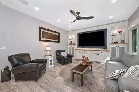 Living - 8650 E Highway 12, Lodi, CA 95240 photo 1 of 2