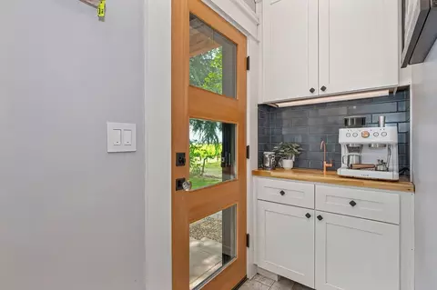 Entry Way - 8650 E Highway 12, Lodi, CA 95240 photo 1 of 4