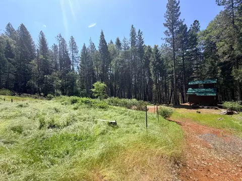 0 Roaring Ridge Rd, Montgomery Creek, CA 96065