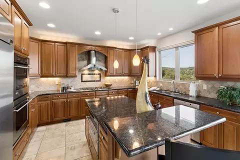 Kitchen - 3797 Mountainview Dr, Loomis, CA 95650 photo 3 of 8