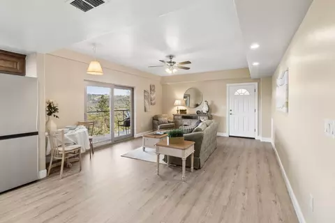 Living - 3797 Mountainview Dr, Loomis, CA 95650 photo 5 of 6