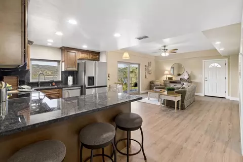Kitchen - 3797 Mountainview Dr, Loomis, CA 95650 photo 6 of 8