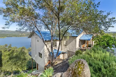 Exterior - 3797 Mountainview Dr, Loomis, CA 95650 photo 6 of 16