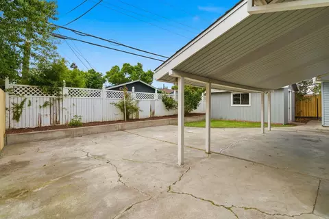 Exterior - 5501 Kermit Ln, Stockton, CA 95207 photo 4 of 7
