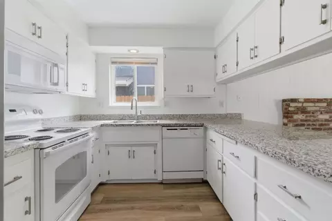 Kitchen - 5501 Kermit Ln, Stockton, CA 95207 photo 1 of 4
