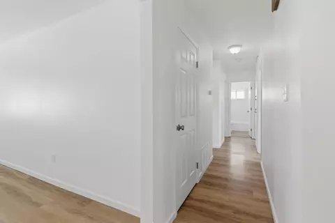 Entry Way - 5501 Kermit Ln, Stockton, CA 95207 photo 5 of 5