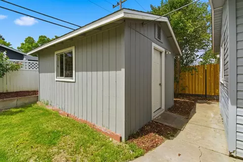 Exterior - 5501 Kermit Ln, Stockton, CA 95207 photo 7 of 7