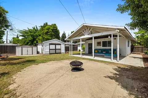 Exterior - 244 Emerson Ave, Modesto, CA 95350 photo 6 of 7