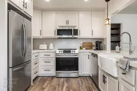 Kitchen - 244 Emerson Ave, Modesto, CA 95350 photo 1 of 2