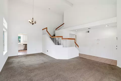 Living - 635 Menay Dr, Tracy, CA 95376 photo 2 of 5