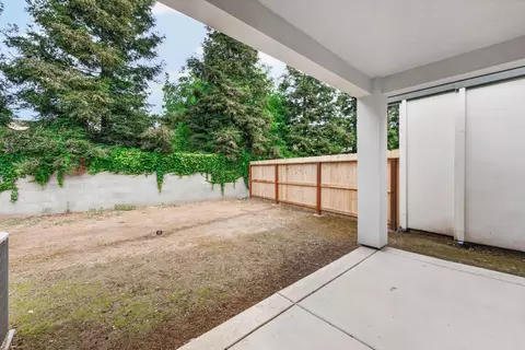 Exterior - 3021 Havencove Way, Modesto, CA 95355 photo 4 of 7