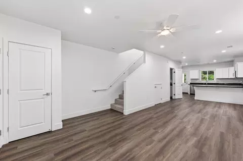 Living - 3021 Havencove Way, Modesto, CA 95355 photo 1 of 3