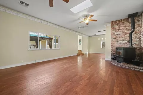 Living - 12511 Tabeaud Rd, Pine Grove, CA 95665 photo 4 of 10