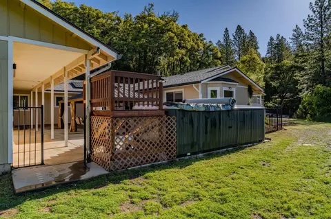 Exterior - 12511 Tabeaud Rd, Pine Grove, CA 95665 photo 11 of 12