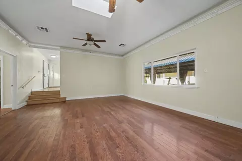 Living - 12511 Tabeaud Rd, Pine Grove, CA 95665 photo 3 of 10