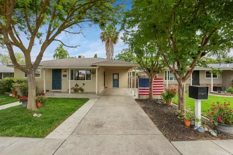 Exterior - 134 E Washington St, Ripon, CA 95366 photo 3 of 11