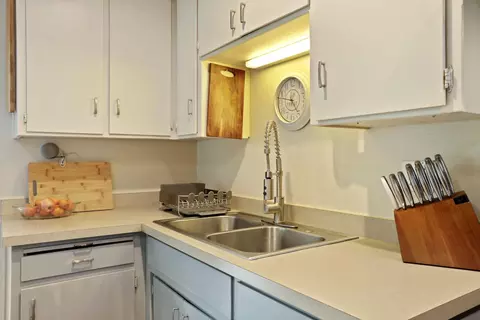 Kitchen - 134 E Washington St, Ripon, CA 95366 photo 3 of 4