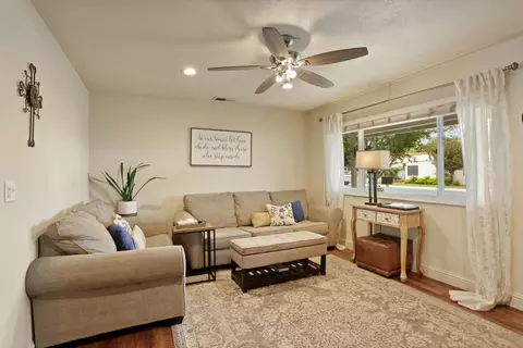 Living - 134 E Washington St, Ripon, CA 95366 photo 1 of 2