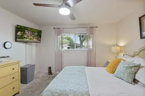 Bedroom - 134 E Washington St, Ripon, CA 95366 photo 5 of 6