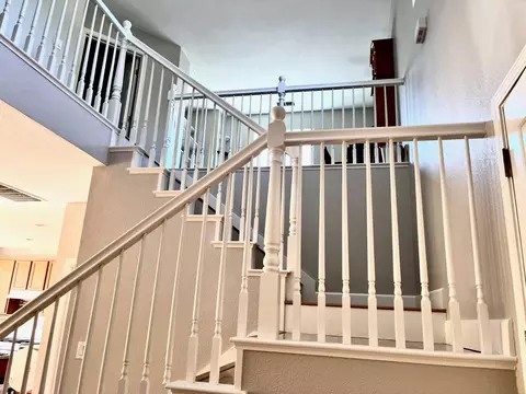 Entry Way - 1450 Longhorn Ln, Patterson, CA 95363 photo 3 of 3