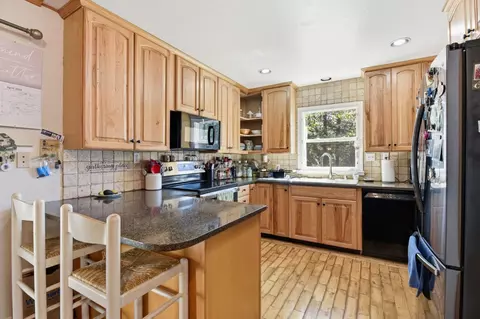 Kitchen - 2440 Pleasant Valley Rd, Placerville, CA 95667 photo 1 of 4