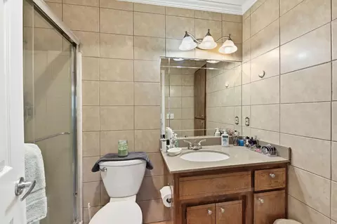 Bath - 2440 Pleasant Valley Rd, Placerville, CA 95667 photo 2 of 3