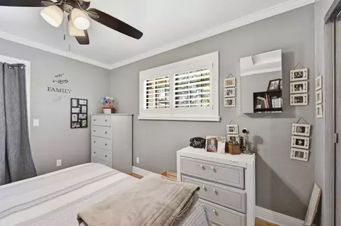 Bedroom - 2440 Pleasant Valley Rd, Placerville, CA 95667 photo 2 of 7