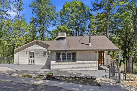 Exterior - 2440 Pleasant Valley Rd, Placerville, CA 95667 photo 2 of 12