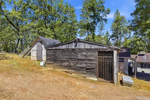 Exterior - 2440 Pleasant Valley Rd, Placerville, CA 95667 photo 8 of 12