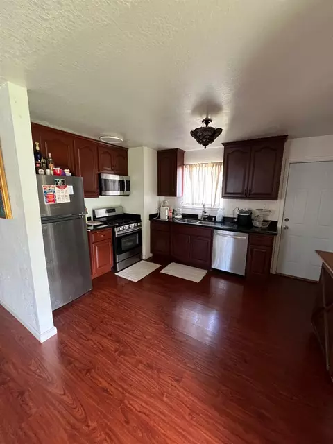 308 Georgiana Dr, Isleton, CA 95641 photo 4