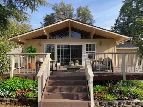 11525 Lakeshore S, Auburn, CA 95602