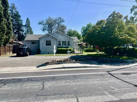 Exterior - 5204 Marconi Ave, Carmichael, CA 95608 photo 5 of 6