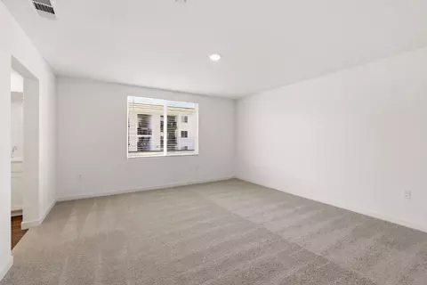 1243 Leonhardt Loop, Lincoln, CA 95648 photo 6