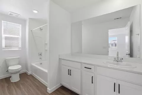 1243 Leonhardt Loop, Lincoln, CA 95648 photo 5