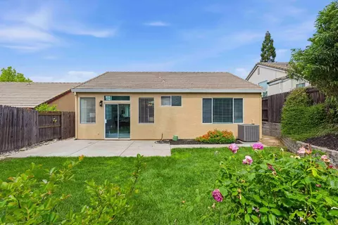 Exterior - 118 Farham, Folsom, CA 95630 photo 2 of 3