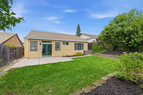 Exterior - 118 Farham, Folsom, CA 95630 photo 1 of 3