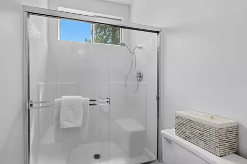 Bath - 118 Farham, Folsom, CA 95630 photo 3 of 5