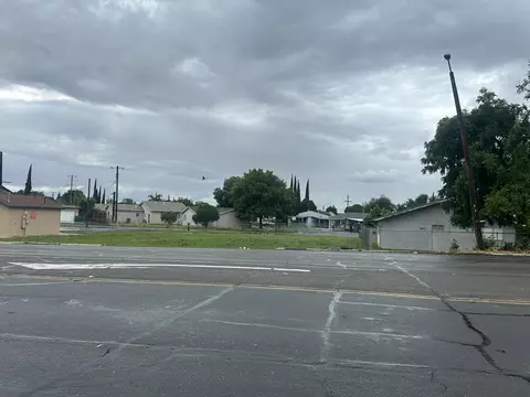 3323 N Wilson Way, Stockton, CA 95205