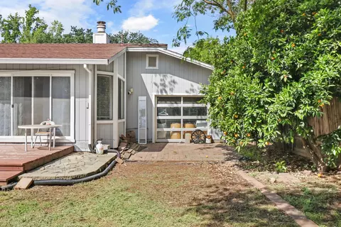 Exterior - 2716 Zachman Way, Carmichael, CA 95608 photo 6 of 17