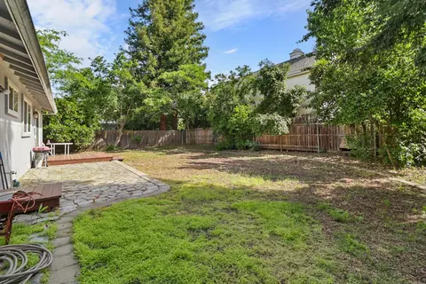 Exterior - 2716 Zachman Way, Carmichael, CA 95608 photo 8 of 17