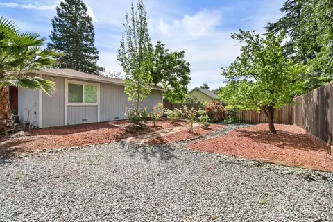 Exterior - 2716 Zachman Way, Carmichael, CA 95608 photo 10 of 17