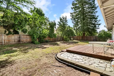 Exterior - 2716 Zachman Way, Carmichael, CA 95608 photo 4 of 17