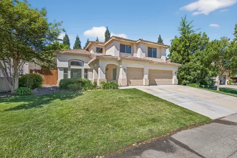 1064 Caragh St, Roseville, CA 95747